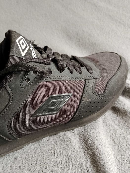 UMBRO. Markowe buty damskie.