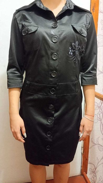 Вишукана чорна сукня розм. 46