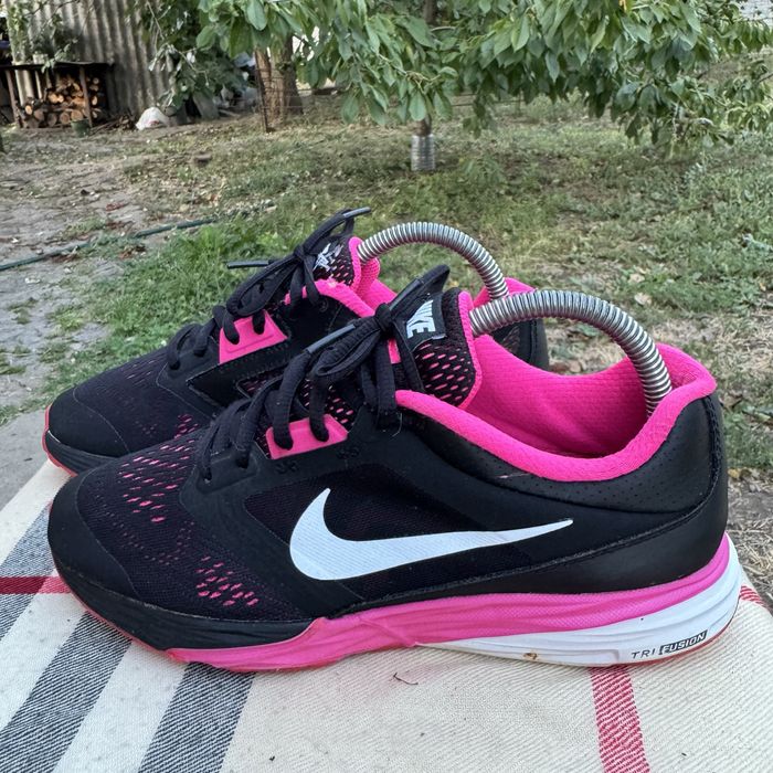Кроссовки Nike Tri Fusion Run Black, 38,5 размер, Оригинал, Кросівки