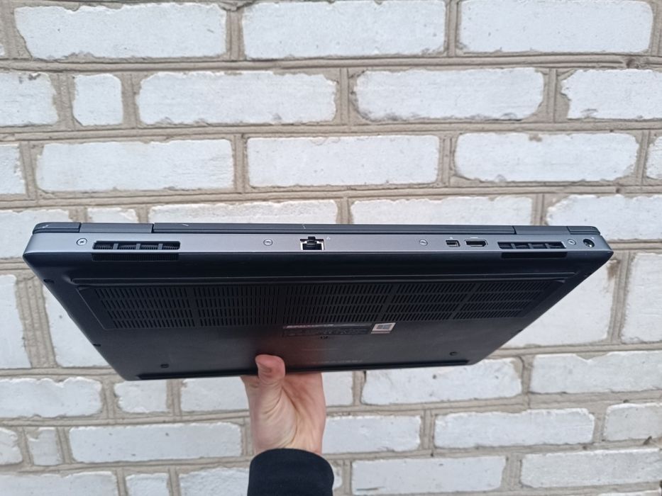 Core i9, Ігровий ноутбук DELL (i9 8950HK/32/512/P3200 6GB)