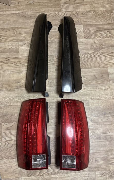 Задні стопи  Cadillac Escalade 3, Tahoe Escalade Suburban, Yukon 15890422/22884388