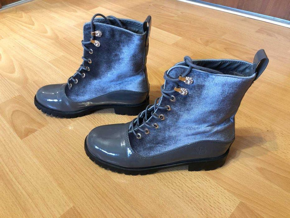 Чобітки, пів- чоботи сірі 39