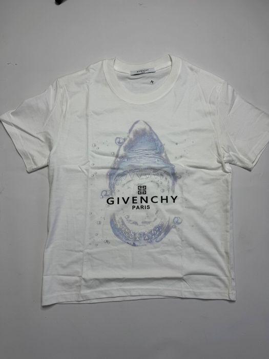 Футболка джіванші T-shirt Givenchy