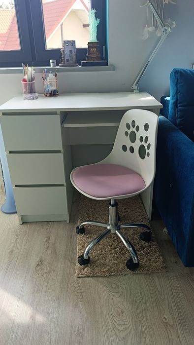 Biurko i fotel gratis