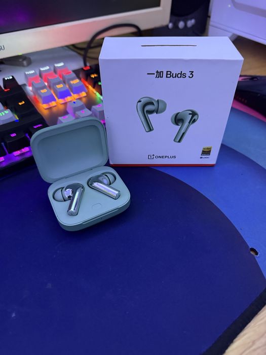 Швидко потрібно продати OnePlus Buds 3 повний комплект + чохол