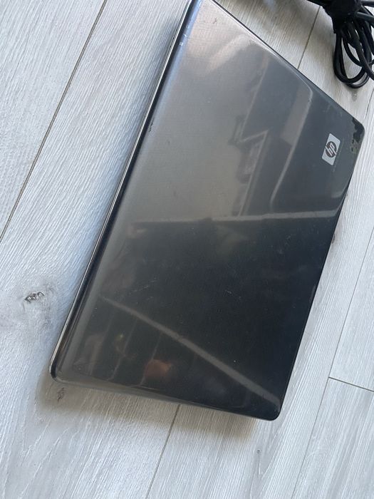 Ноутбук HP Pavillion dv 3000