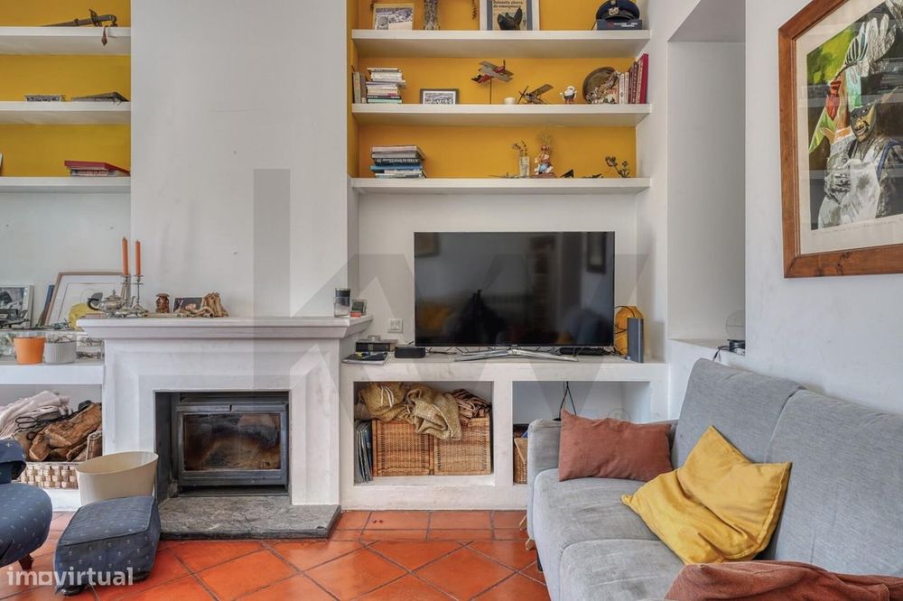 Fantástica Moradia V2+1 em Caselas | Lisboa