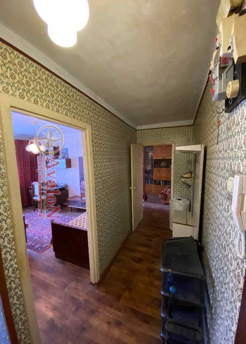 Продам просторную 3-х комнатную квартиру на посёлке Котовского .