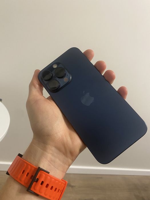 iphone 15pro max  256 neverlock  на деталі
