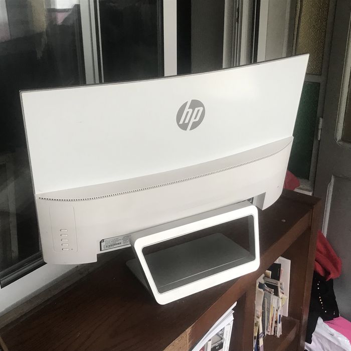 monitor hp 27" (68,59cm)