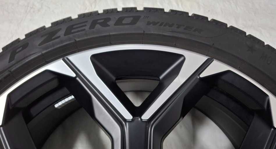 Komplet oryginalnych kół zima BMW 20” Seria: X1 U11 nr mag 1/647