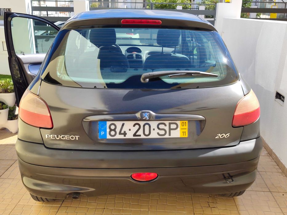 Peugeot 206 1.1 / Gasolina / Ano 2001 / 5 portas