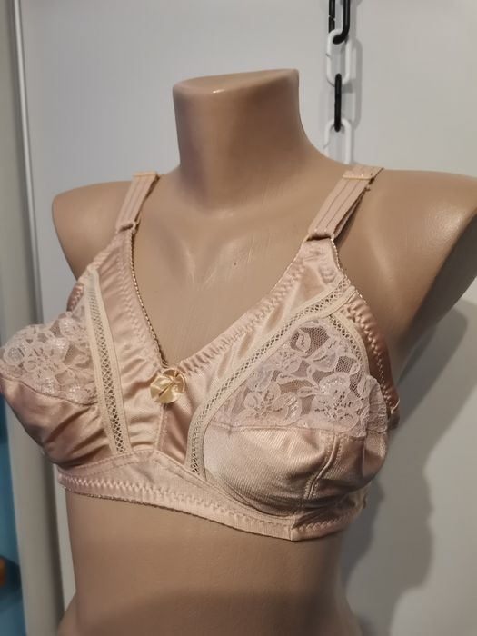 Miękki biustonosz bez fiszbin Diana rozm 38 C, beż, koronka
