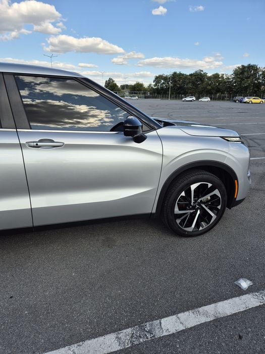 Продається Mitsubishi Outlander 2022 року