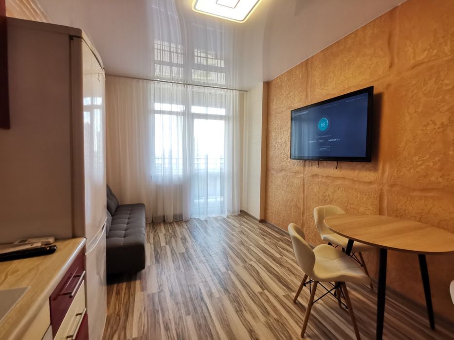 Драгоманова 10 новый дом . Позняки. 50 метров посуточно