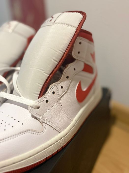 Buty Air Jordan 1 MID SE