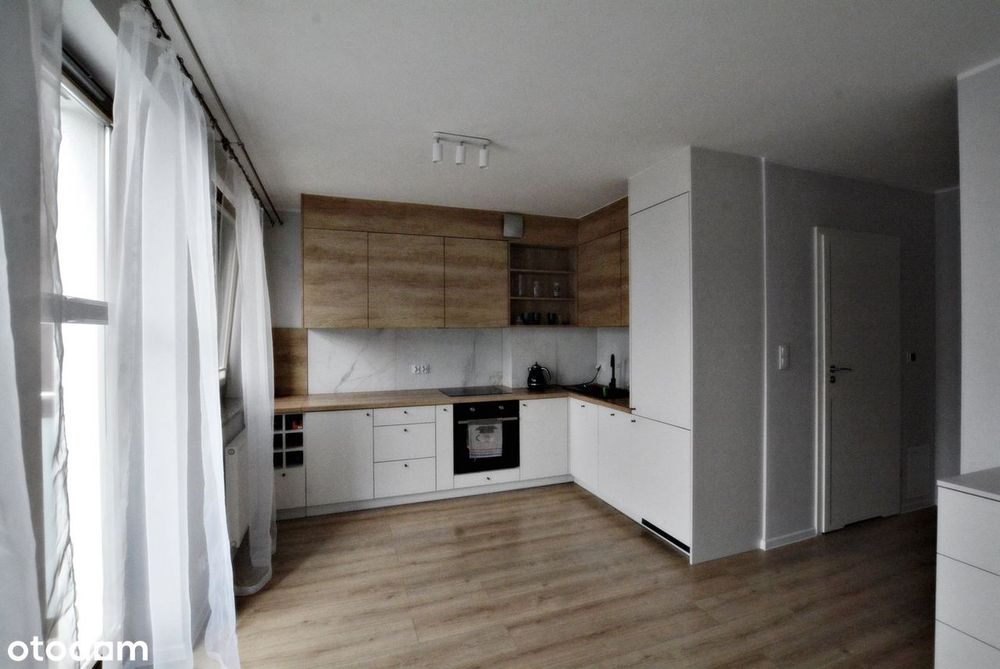 Komfortowe 5-pokojowe mieszkanie z balkonem i tarasem. ul. Sikorskiego