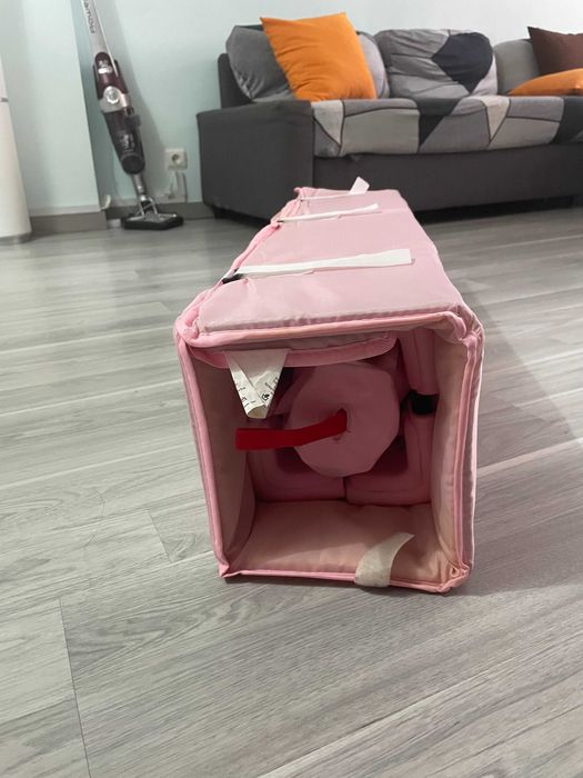 Parque de Bebé Rosa em Excelente Estado