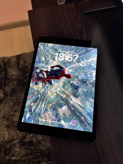 iPad 7-го поколения 128 ГБ с поддержкой LTE