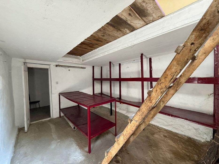 Продаж гаража з документами в Бучі 48м2, чистий охайний з підвалом