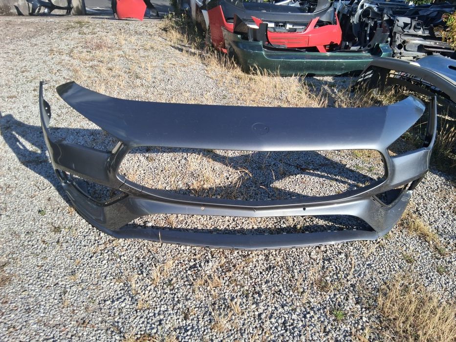 Para-choques frente Mercedes CL A ano 2022  , A118 AMG (ORIGINAL)