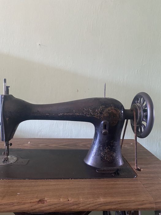 Машина швейна зінгер