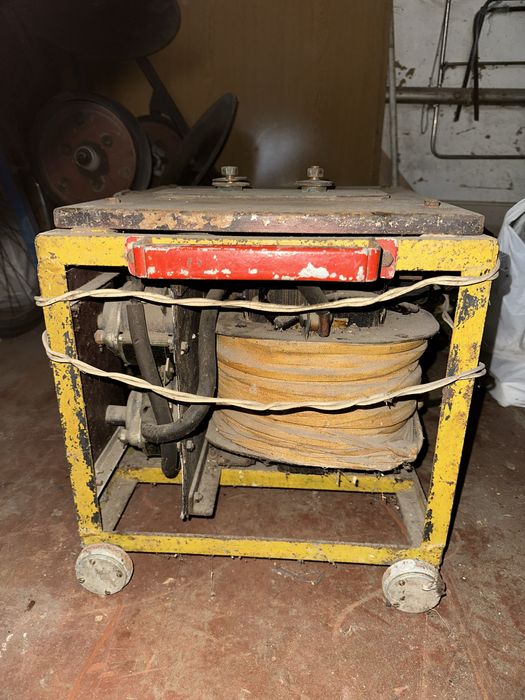 Промисловий сварочний апарат