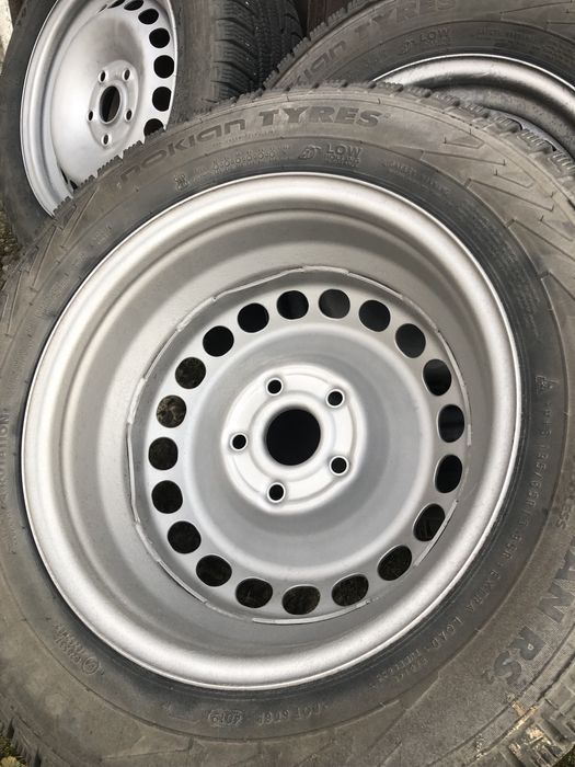 Піскоструйна чистка та фарбування дисків