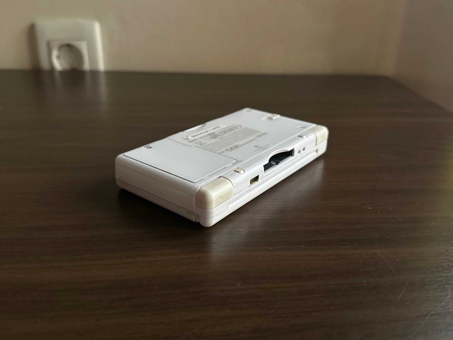 Nintendo DS Lite Branca - Impecável + 3 Jogos