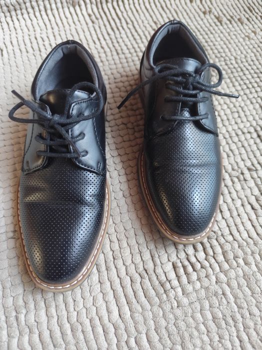 Eleganckie buty dla chłopca rozmiar 33