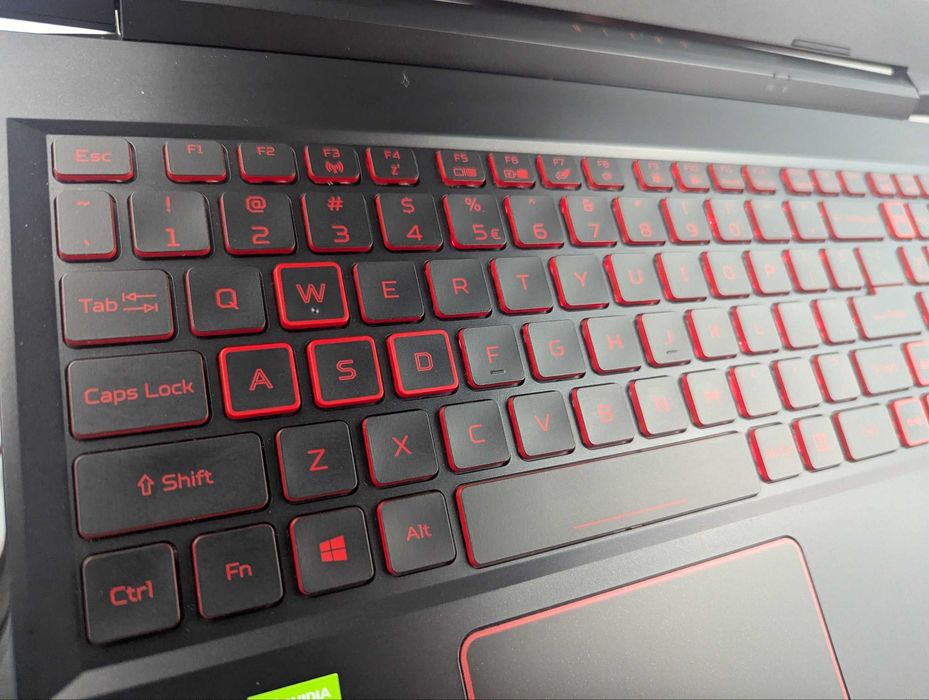 LAPTOP GAMINGOWY Acer Nitro GTX 1650 R5 4600H 144 hz