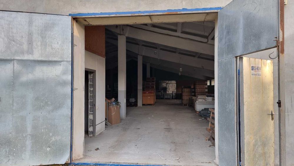 Оренда склад 1836 + 620 кв.м   с.Вікторів