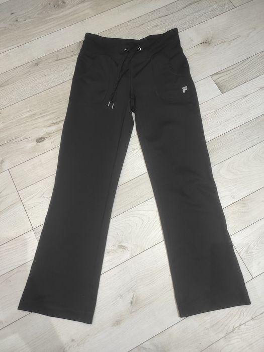 Spodnie sportowe rybaczki Fila