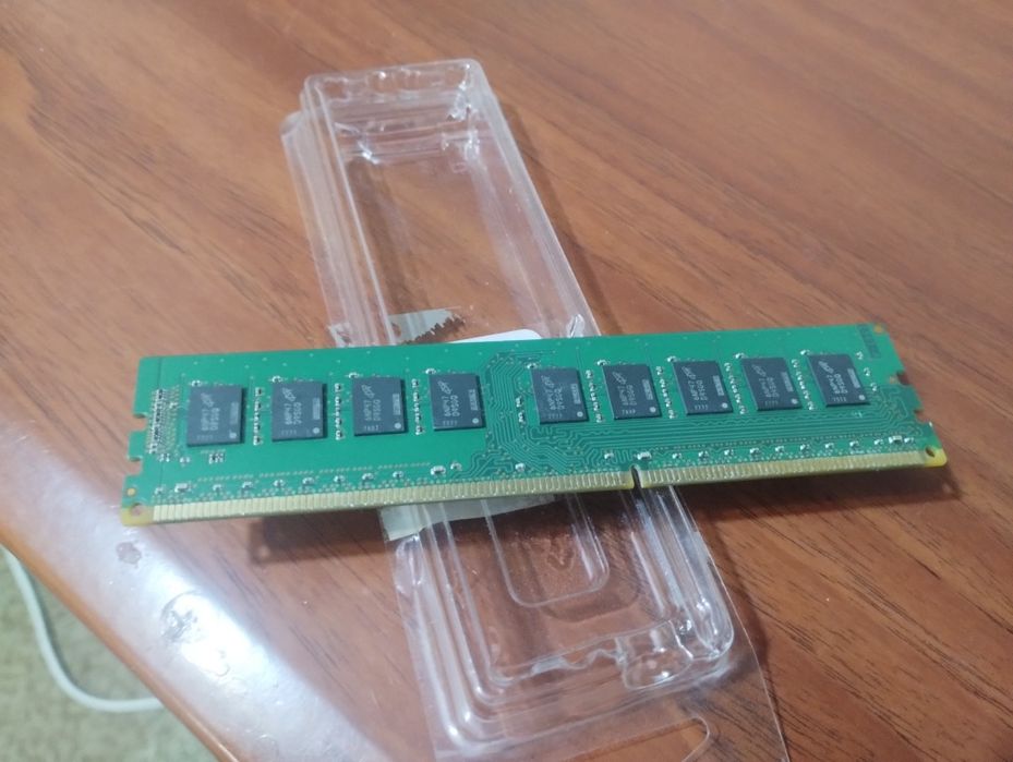 Оперативна пам'ять DDR3 8GB 1600