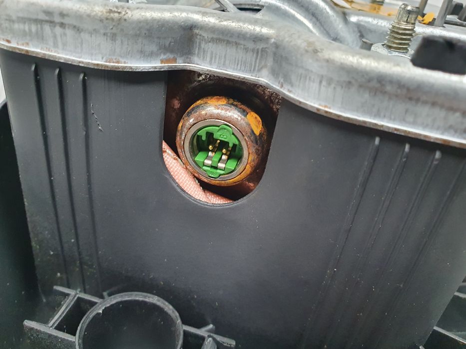 Airbag do volante RENAULT Clio III (BR0/1, CR0/1)