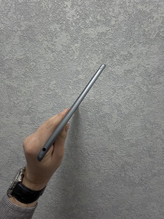 Планшет Apple iPad 8 128 GB Wifi Space Gray