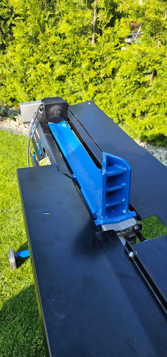 Wynajem ŁUPARKA HYDRAULICZNA DO DREWNA, aerator, koparka łańcuchowa