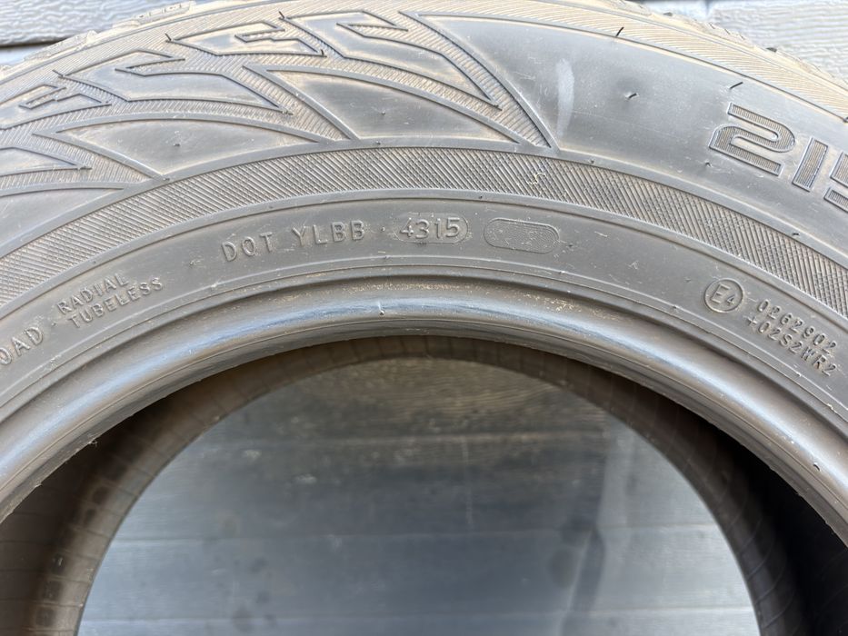 Pojedyncza opona zimowa Nokian 215/65/16 102H XL