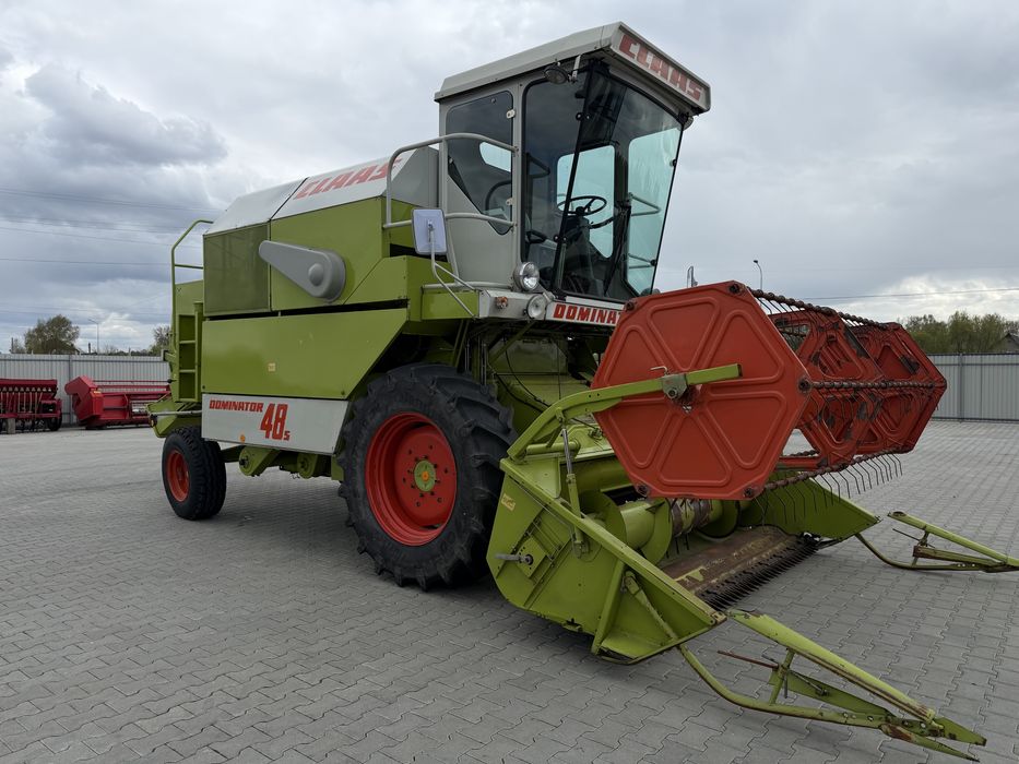 Claas Dominator 48s, Комбайн Клас Домінатор