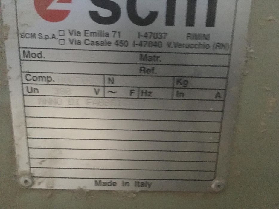 Centro de trabalho SCM Multiflex para janelas em madeira