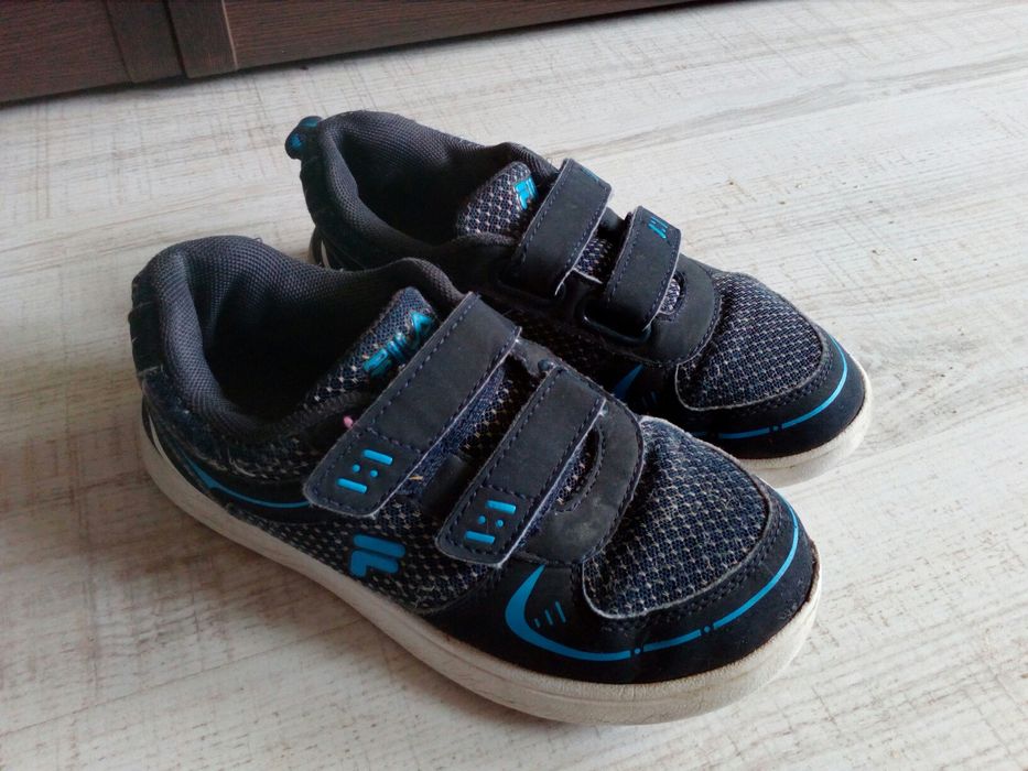 Buty sportowe Fila rozm. 30