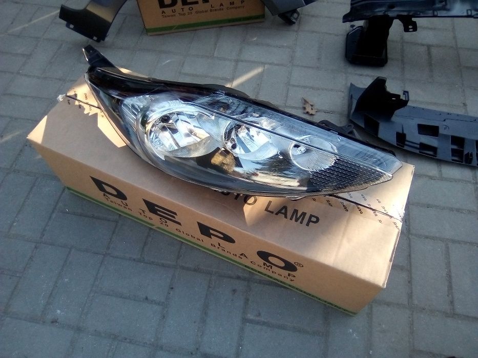 Ford Fiesta MK7 2008 - błotnik przedni prawy nowy