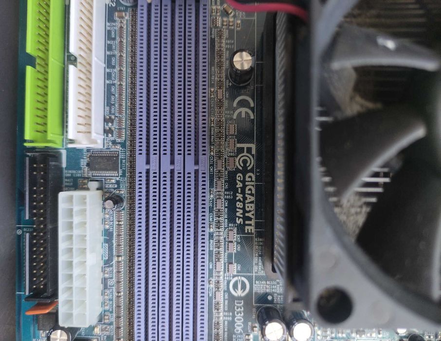 Продам материнські плати