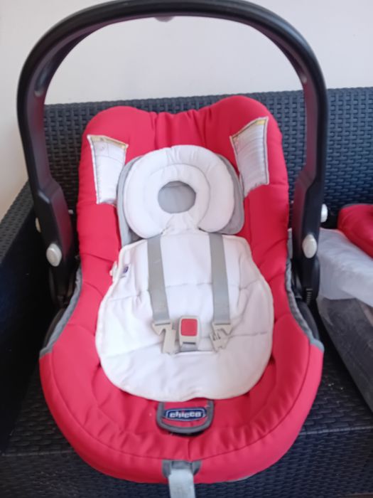 Carrinho passeio com cadeira auto