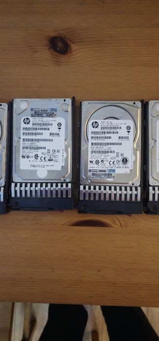 Dyski serwerowe HP SAS 10K 300 GB  super stan  WYSYŁKA