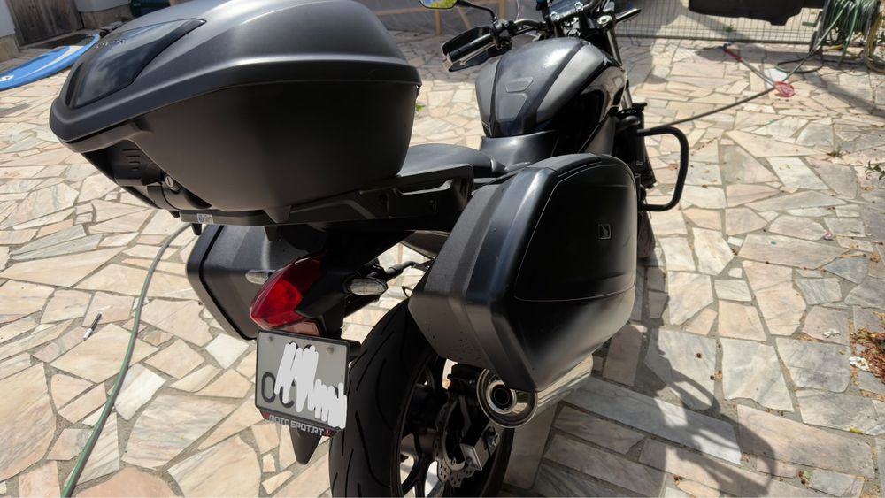 Honda NC700 S com poucos km