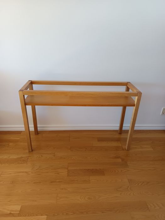 Consola de madeira