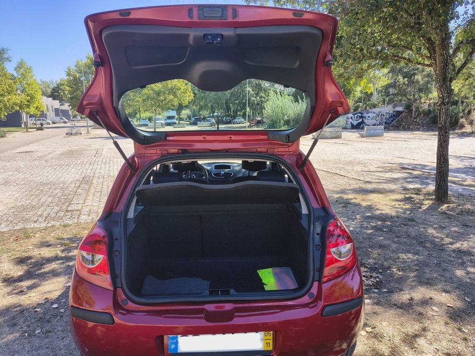 Renault Clio III 1.2 gasolina