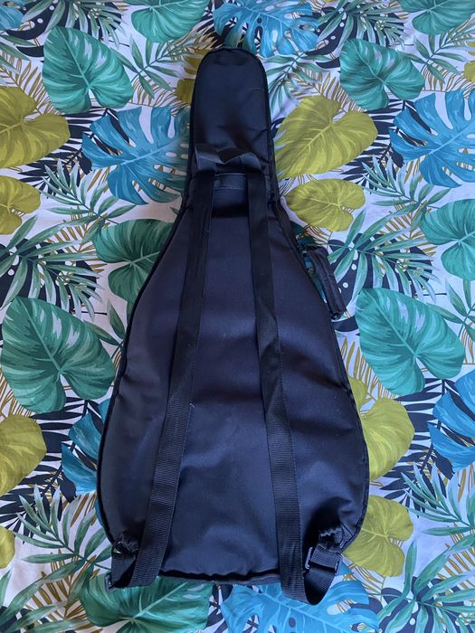 Capa para guitarra acolchoada