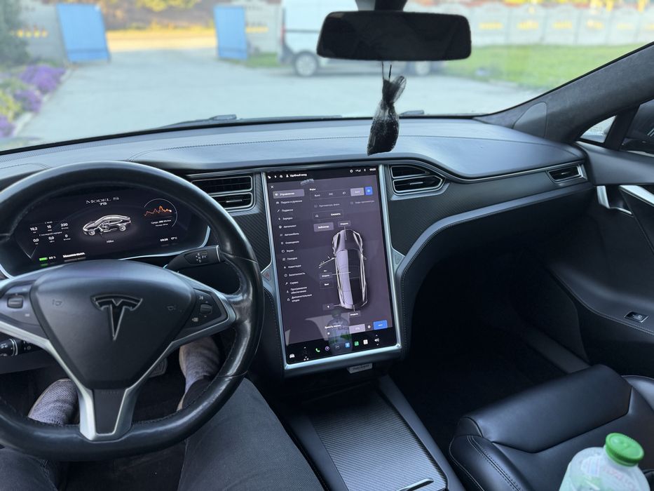 Tesla model s 2017 ЄВРОПА без ДТП